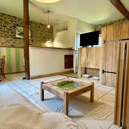 Bed & Breakfast D'hotes Du Manoir Du Salmon 3*